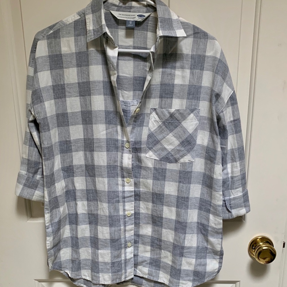Old Navy Gray & White Checkered Boyfriend Shirt – Women’s XS